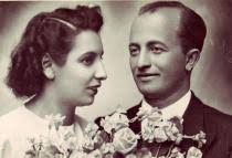 Roza Flaiser with her daughter