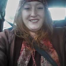 Mindy Billings's Instagram, Twitter & Facebook