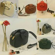 شنط برادا السعر 200ريال Bags Fashion Backpack Backpacks