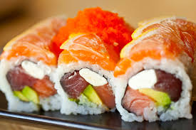 Mikuni Masa Three Roll Smoked Salmon Cream Cheese Tuna Avocado Salmon Lemon And Masago Mikuni Sushi Pretty Food Sushi