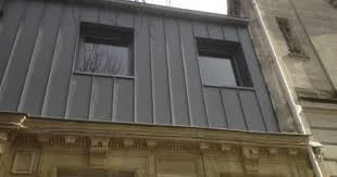 La Sarl Couvertures Laurencin Vous Propose Des Bardages En Zinc De Differentes Couleurs Pour Toutes Realis Bardage Bardage Exterieur Maison Maison Au Portugal