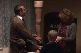 Its a major award christmas story. Giant Leg Lamp From A Christmas Story Now Stands In Oklahoma Pennlive Com