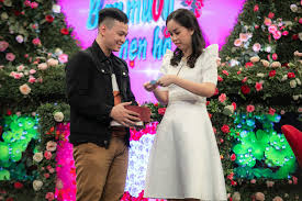 Các cô con gái của bruce willis càng lớn càng xinh đẹp. 9dtdskmokehksm