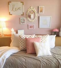 How To Decorate Your Dorm Walls Without Causing Damage Society19 Gold Bedroom Dorm Walls Room Inspiration