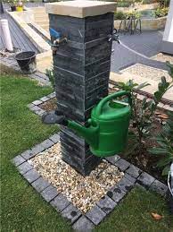 Wasserleitung garten wasserzapfsäule garten wassertank garten selbermachen garten selber bauen garten paletten garten wasser im garten vorgarten anlegen gartenkunst wasserzapfstelle im garten marley deutschland. Pin Auf Kert