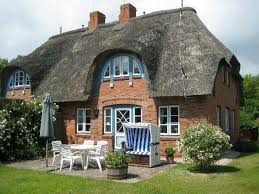 Pin By Christoph Von Berg On Sylt Thatched Cottage German Houses English Cottage Garden