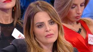 Diretta di oggi e puntate on demand. Uomini E Donne Oggi Prima Puntata Trono Over E Lifting Di Gemma Donnapop