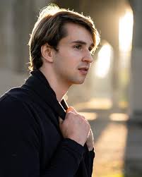 Grayson Maxwell Gurnsey