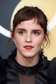 Emma Watson Brought Her Brand New Baby Bangs To The 2018 Golden Globes With Images Emma Watson Hair