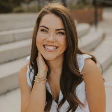 It's official! Last week, I went back to my hometown to be sworn in by  Judge Dwight Stokes—someone who has been such a great supporter throughout  my law school experience. I felt