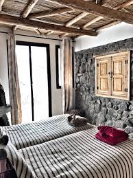 Verwenden sie diese schale und kleben sie aufkleber auf kinderzimmer, schlafzimmer und gästezimmer zimmer. In Den Bergen Marokkos Fanden Wir Diese Traumhafte Eco Lodge Mit Eigenem Kamin Und Schliefen Wie Die Engel Agadir Marokko Marokko Reisen
