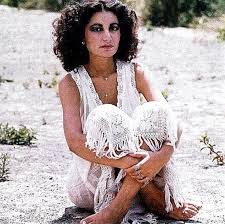 Di seguito l'elenco delle canzoni presenti in questo video, cliccando sul minuto della canzone desiderata, l'ascolterete automaticamente. Mia Martini S Feet Wikifeet