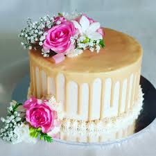 Vanilla cake with a pineapple, brown sugar, butter, pecan, and maraschino cherry filling. Hayley S Cupcakes Based In Henley On Thames Reading High Wycombe Makes Celebration Cakes For All Events Parties Birthdays And Weddings Baby Shower Plain Sponge Chocolate Vanilla Carrot Cake Gluten And