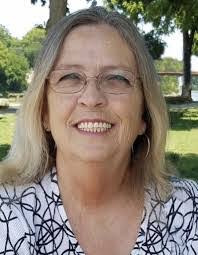 Lorie Powers's Instagram, Twitter & Facebook