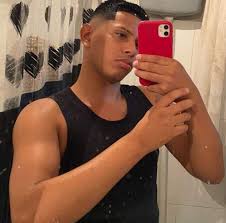 Garoto de Programa e Acompanhante Masculino Queimados ⋆ Garoto Com Local