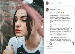 Pemilik nama karin novilda itu memberikan dukungan pada nora alexandra, yang tak lain jangan terlalu berlarut dalam kesedihan, rehat dulu ya nora jika dibutuhkan. Dibilang Wanita Murahan Nora Alexandra Memang Bukan Perempuan Baik Baik Matamata Com