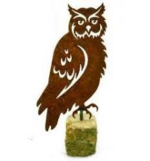 Kleine Eule Auf Granitstein Metallkunstprojekte Metallmichl Metall Gartenkunst