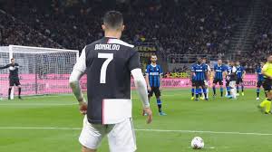 Born 5 february 1985) is a portuguese professional footballer who plays as a forward for serie a club. Ronaldo Vermogen Cristiano Ronaldo Gehalt Und Vermogen 2021