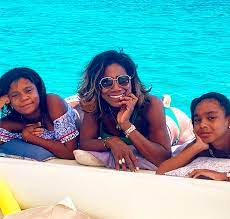 «minha mãe e minhas filhas! Gloria Maria Publica Foto Com As Filhas E Fala De Sua Recuperacao Apos Cirurgia Estrelando