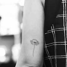 Image Result For Poppy Flower Tattoo Tatuaje De Amapolas Tatuajes De Linea Tatuajes De Moda