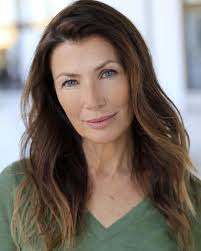 Sarah Corey (@coreyoncamera) · Los Angeles, CA