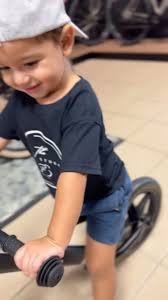 Ya nuestro embajador de balance @ferre_rmilan listo para su temporada 2025  @thebikestudiopr @bikersshoppr 🎁🎄