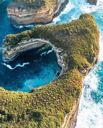 Abc Australia On Instagram A Different Perspective On The Coastline Of The Great Ocean Road Have You Explored This R Coastline Different Perspectives Ocean