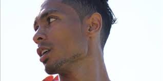 The track and field champion from south africa has been sprinting into the record books and the highest podiums in the world. Wayde Van Niekerk Wins 400m Gold At Fs Champs Ofm