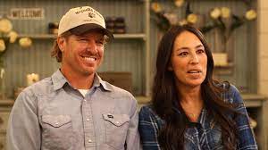 Looks like our three favorite lifestyle moguls may have gotten their signals crossed. Watch Fixer Upper S Joanna Gaines Get Her Tv Start In A Tire Commercial