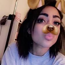 Evie Howard (@beevie_x)