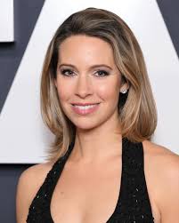 Amy Dickson's Instagram, Twitter & Facebook