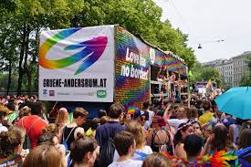 Die regenbogenparade ist eine wichtige politische demonstration für die rechte von lesbischen, schwulen, bisexuellen, transgender, intergeschlechtlichen und queeren menschen. Grune Andersrum Wikipedia
