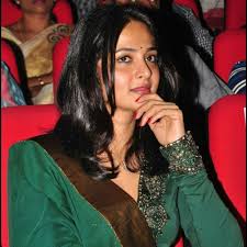 Sweety shetty (born 7 november 1981), known as anushka shetty by her stage name, is an indian on screen actress and model who works mainly in the telugu and tamil film industries. Anushka Shetty