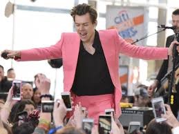 See more ideas about harry styles, harry, harry edward styles. Harry Styles Loves Chelsea Boots More Than We Thought Gq