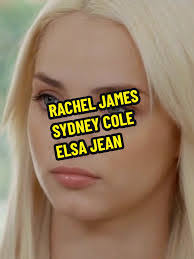 Elsa Sydney's Instagram, Twitter & Facebook