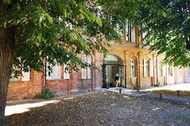 Allopneus, spécialiste de la vente de pneus pas chers, est le leader en france du pneu sur internet. Toulouse Decouvrez L Histoire De L Hopital De La Grave Edifice Emblematique De La Ville Rose Actu Toulouse