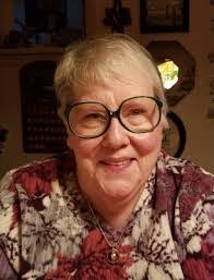 Roberta Ann's Instagram, Twitter & Facebook