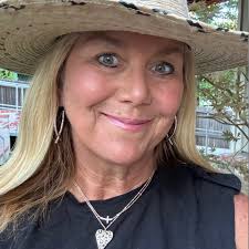 Kayla Ledbetter Athletics