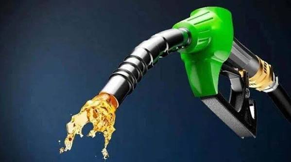 حکومت نے ڈیزل کی فی لیٹر قیمت میں 6 روپے اضافہ کردیا