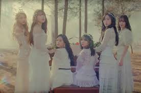 Liriknya bercerita tentang remaja yang akan mencintai dan . Lirik Lagu Gfriend Sunrise Wajib Hapal Sebelum Besok Pagi Smartphone Digital Infotainment Beepdo Com