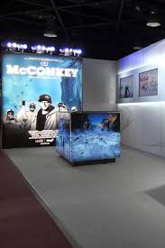 Täglich um 18.00 und 19.20 uhr bei. Redbull Fair Stand Servus Tv Messestand Cannes