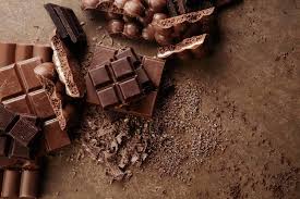1/3 pound can be poisonous for a 20 pound dog and 1/6 pound for a 10 pound dog. How Much Chocolate Will Kill A Dog Chocolate Toxicity Calculator The Goody Pet
