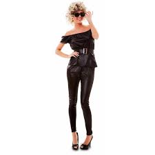 L'esprit rock'n roll habite aussi les femmes, d'où tout l'intérêt de ces déguisements rock'n roll pour femmes. Deguisement Grease Annees 50 Rock N Roll