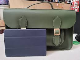 Besides shoes, bags and accessories, the team at christina also ventured into clothing, focusing more on bridesmaid gowns and work attire for the modern. Shoulder Bag Christy Ng Women S Fashion Bags Wallets On Carousell