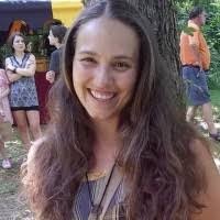 Kristi Burns's Instagram, Twitter & Facebook