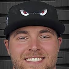 Shane Roebuck's Instagram, Twitter & Facebook