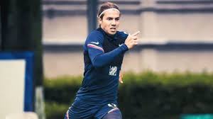 Maca carriedo lanza sarcástico comentario a una fan de su novia paola gómez. Sebastian Cordova El Nuevo 10 Del America En Cancha Mexico