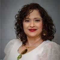 Lisa Beene's Instagram, Twitter & Facebook