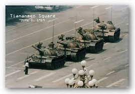 The pictures were soon transmitted over telephone lines to the rest of the world. Amazon De Tiananmen Square Tank Man Color 36 X24 Art Print Poster By Studio B