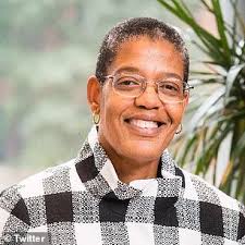 Lori Lightfoot starts her Harvard tenure... lecturing students